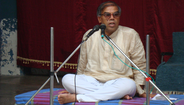 Chavi Krishna jee Vrushti yajna 2009 Arya samaj jamnagar